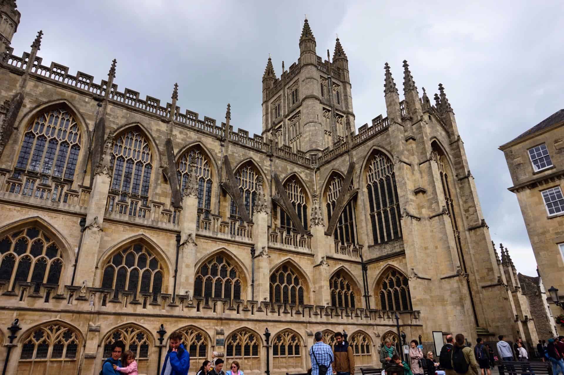 A Day Trip to Stonehenge and Bath. | The Wandering Quinn Travel Blog