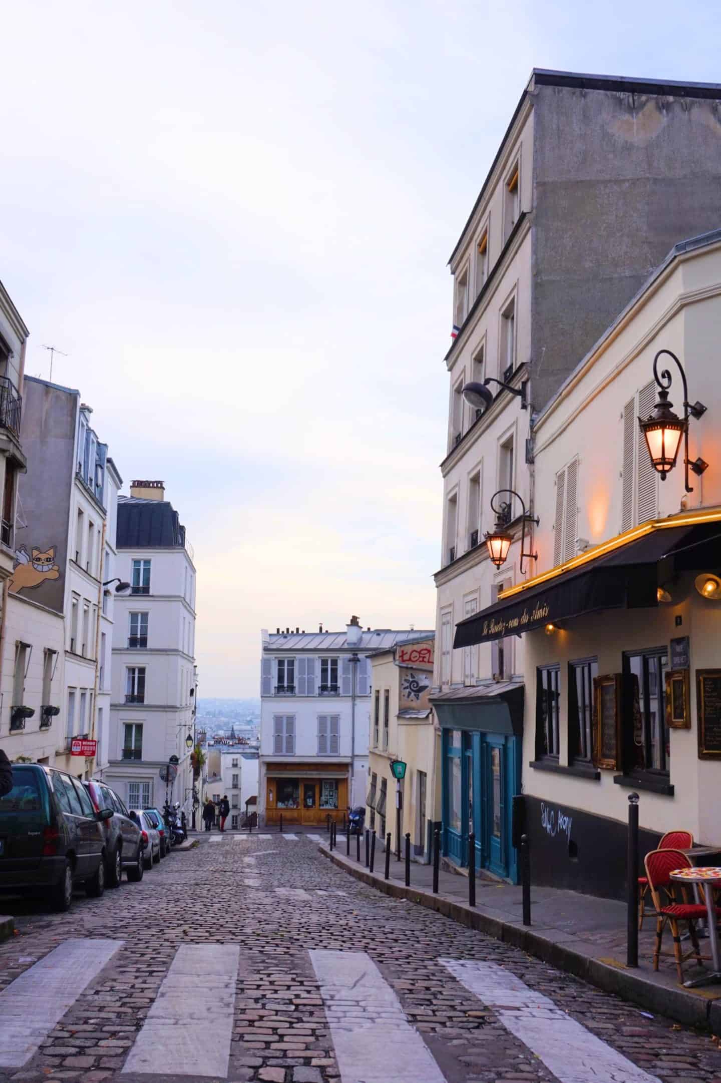 Walk Montmartre to Eiffel Tower Paris