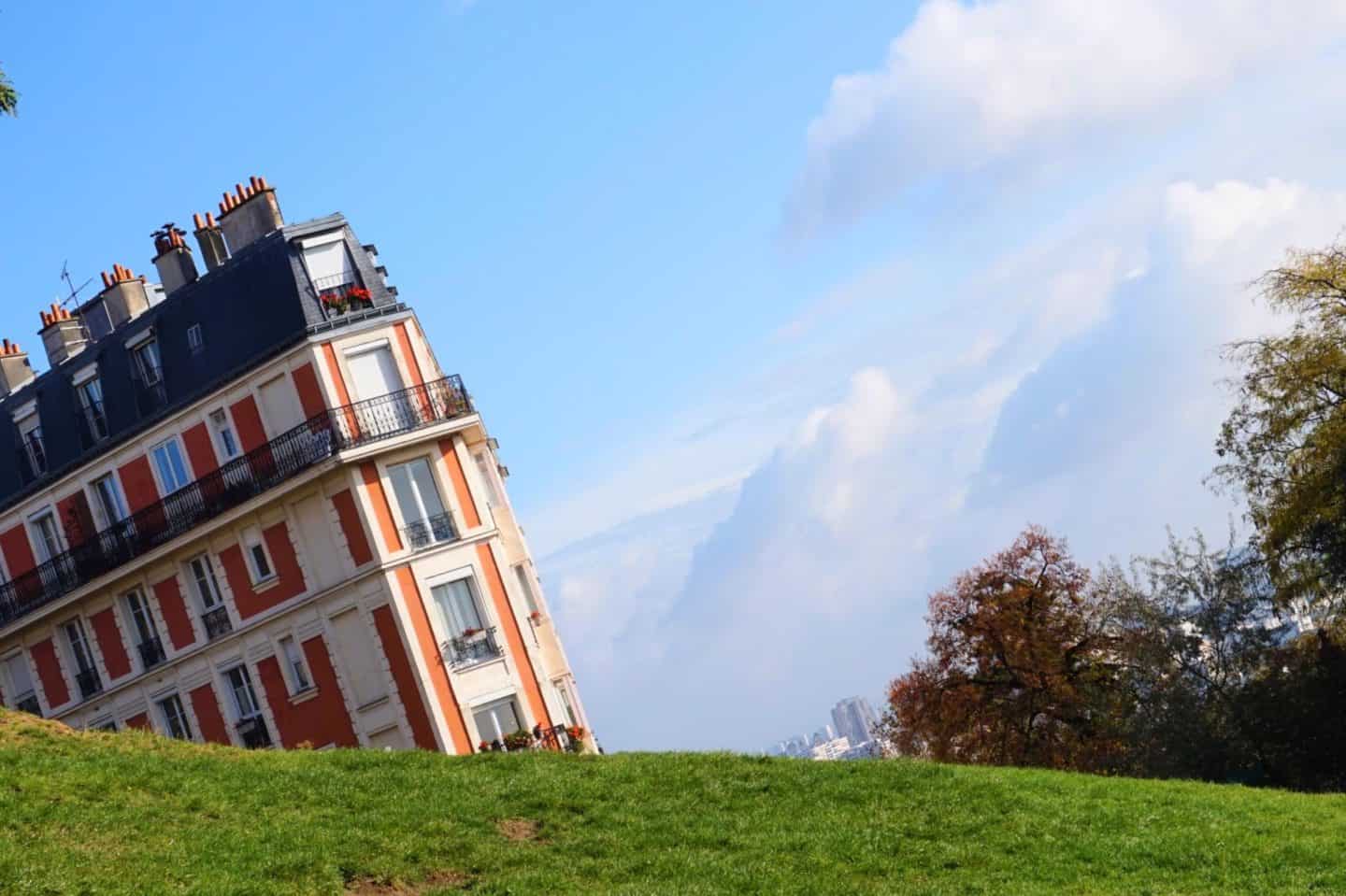 Walk Montmartre to Eiffel Tower Paris