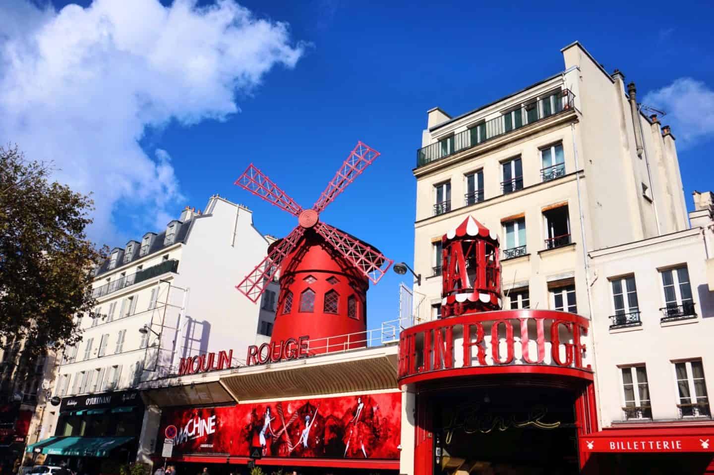 Walk Montmartre to Eiffel Tower Paris