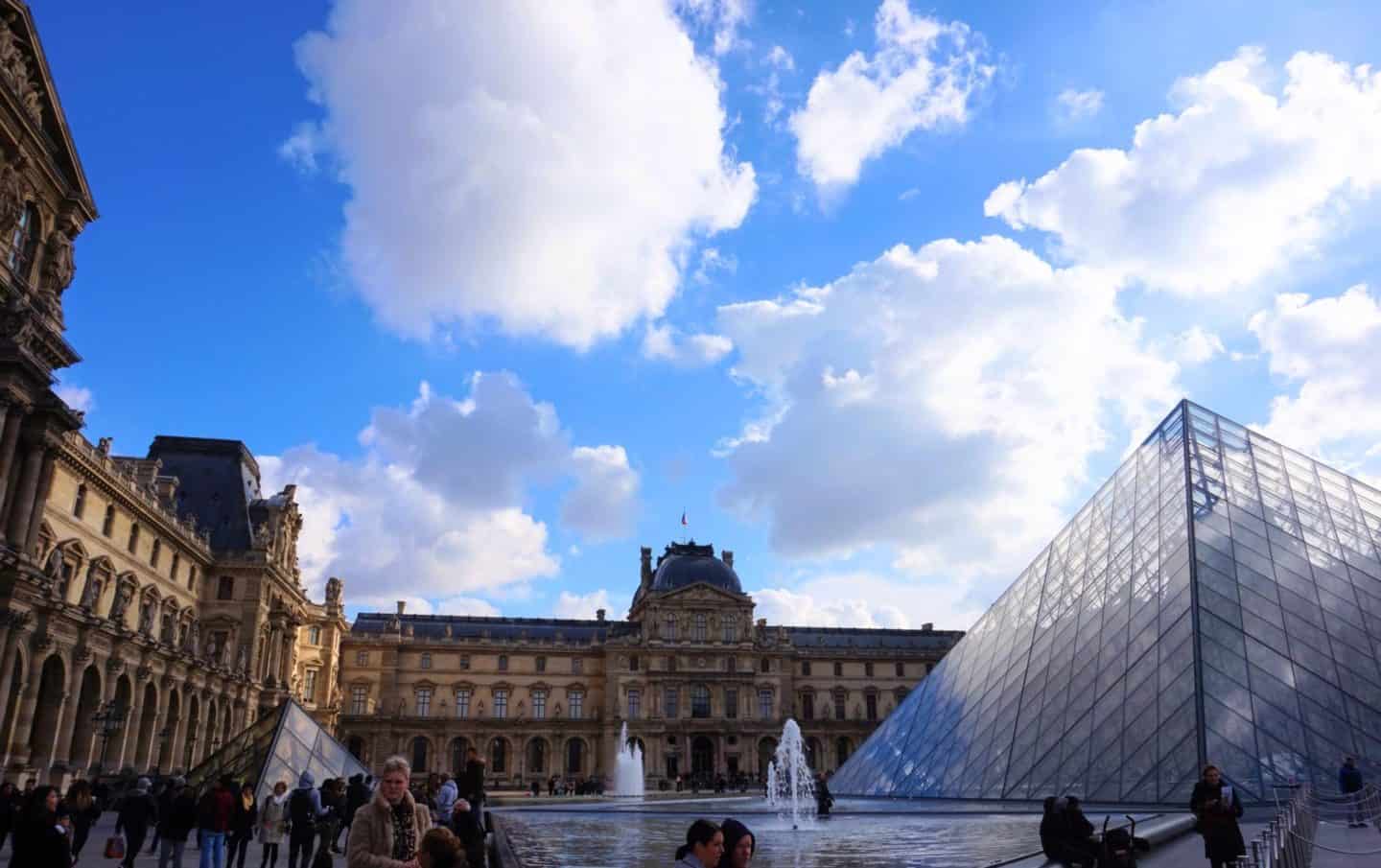 The Wandering Quinn Travel Blog Walk Montmartre to Eiffel Tower Paris