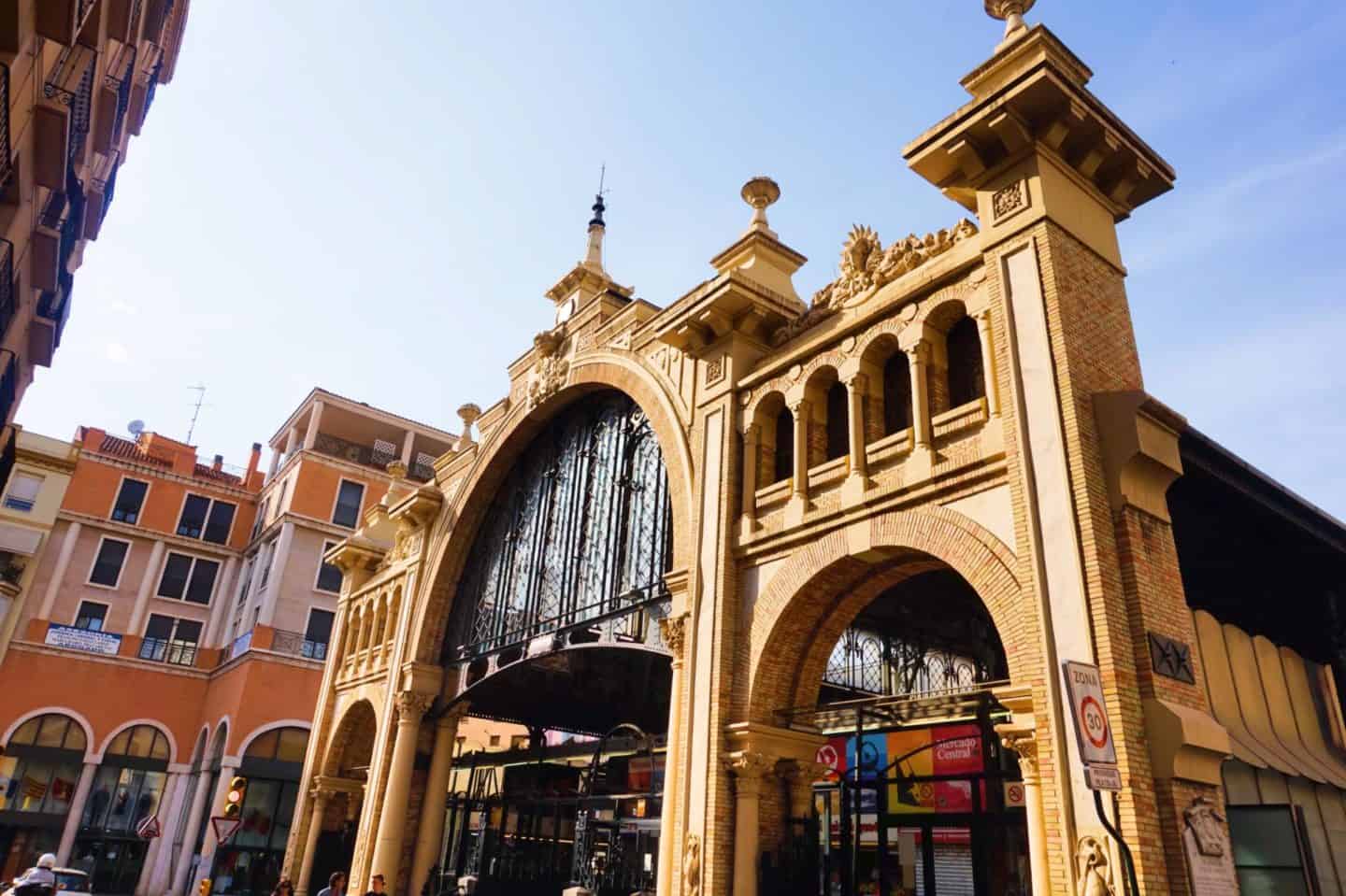 guide to Zaragoza spain central market