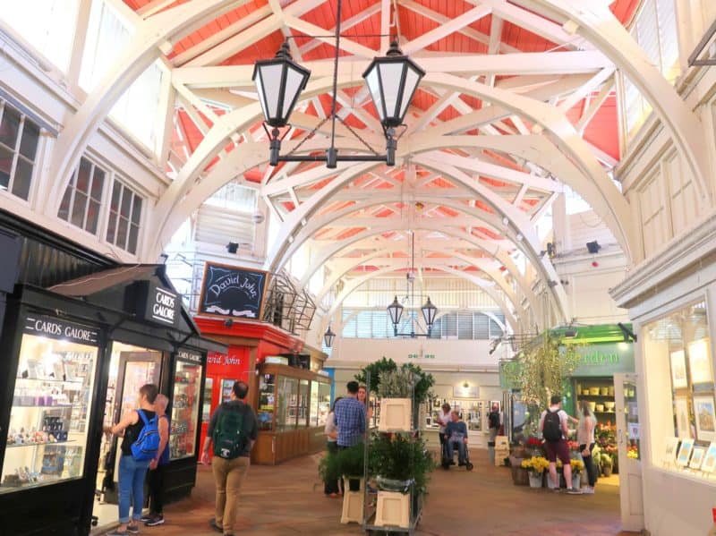 Day Trip to Oxford from London, covered market