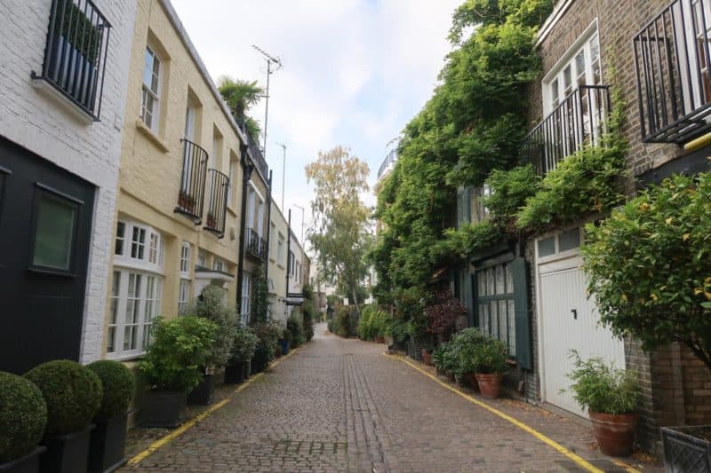 things to do in Kensington, London mews