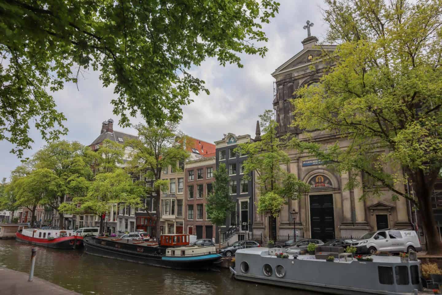 Amsterdam Central to Rijksmuseum, Amsterdam canal