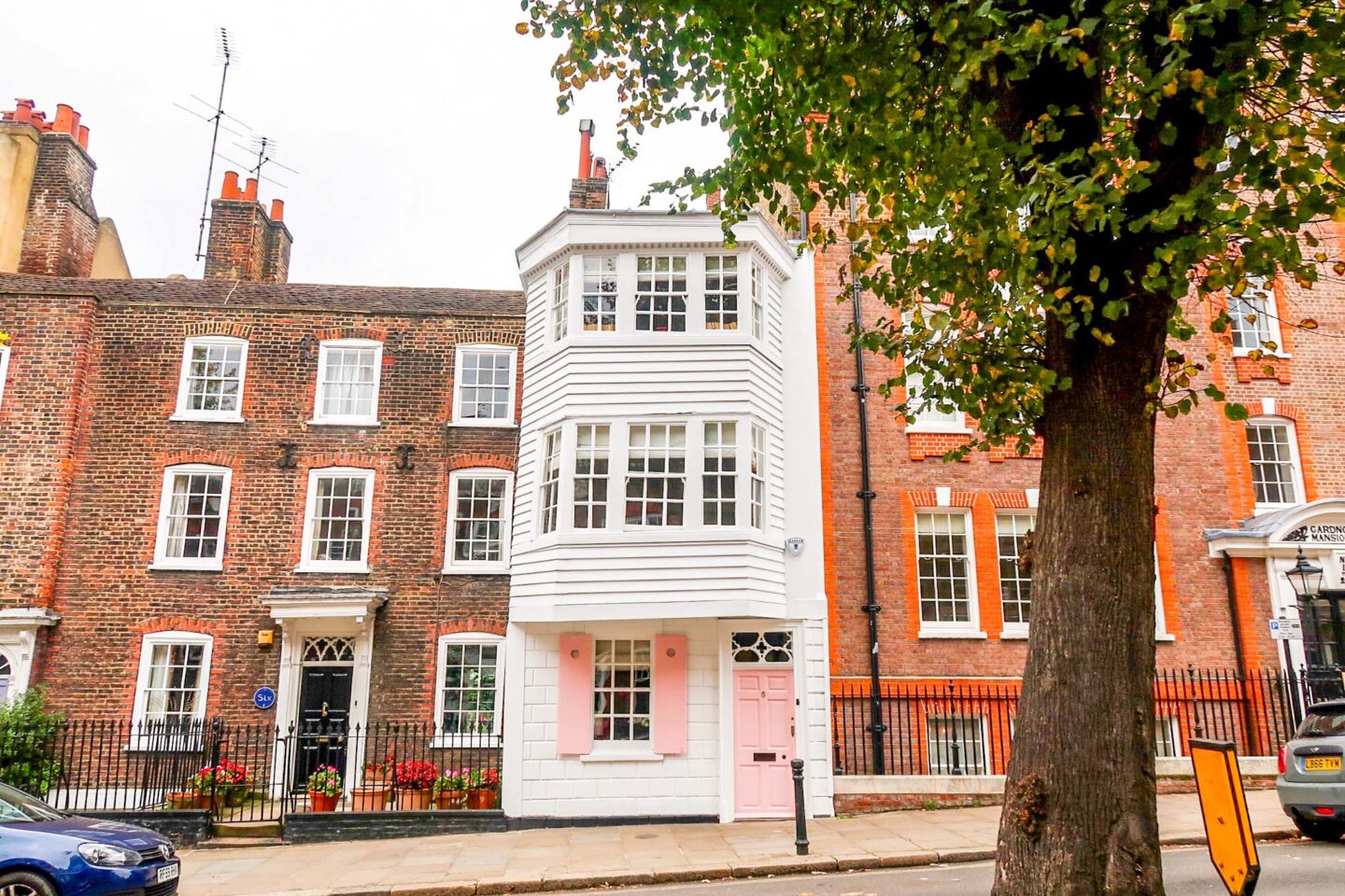 Things to do in Hampstead, Pink Hampstead House