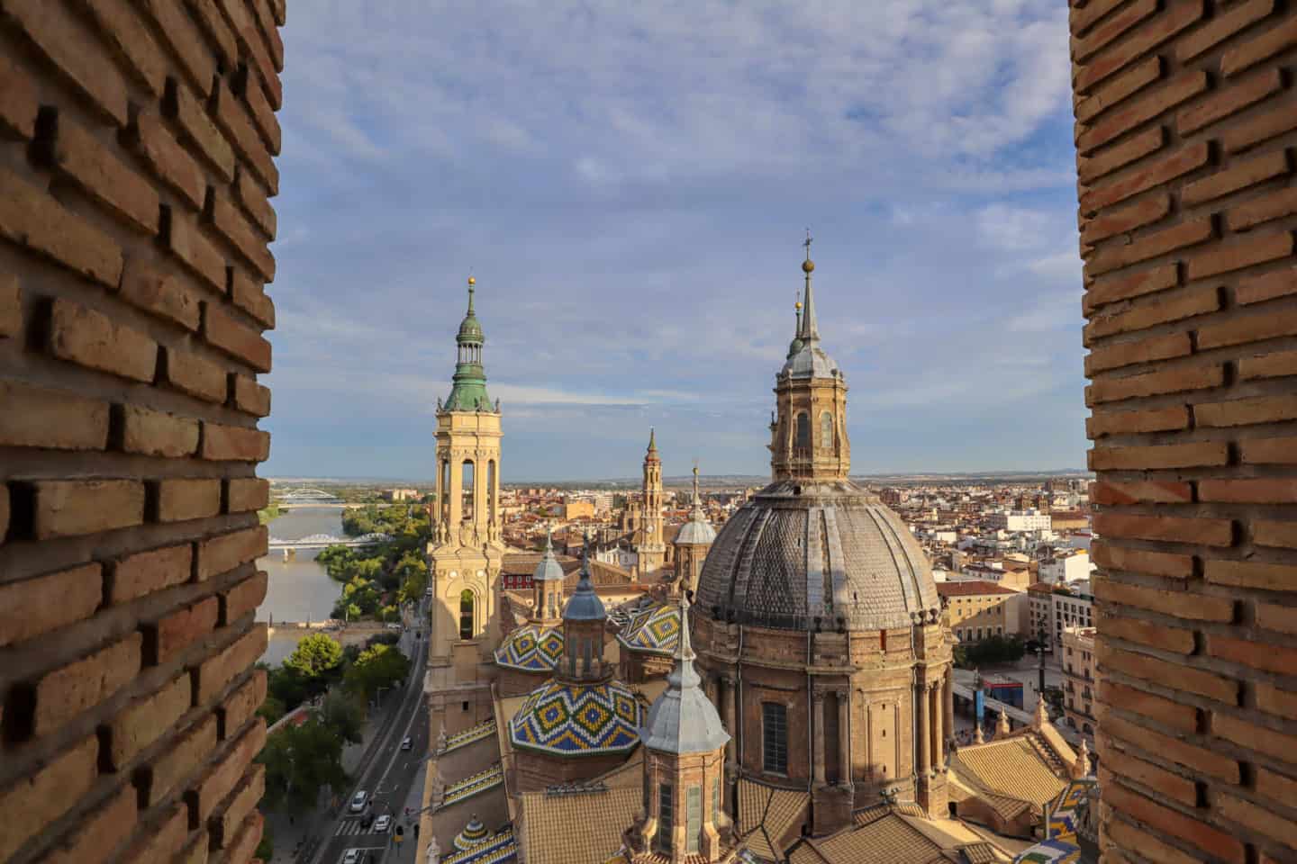 guide to Zaragoza spain basilica del pilar