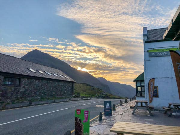 The Wandering Quinn Travel Blog YHA Snowdon Pen-Y-Pass Hostel