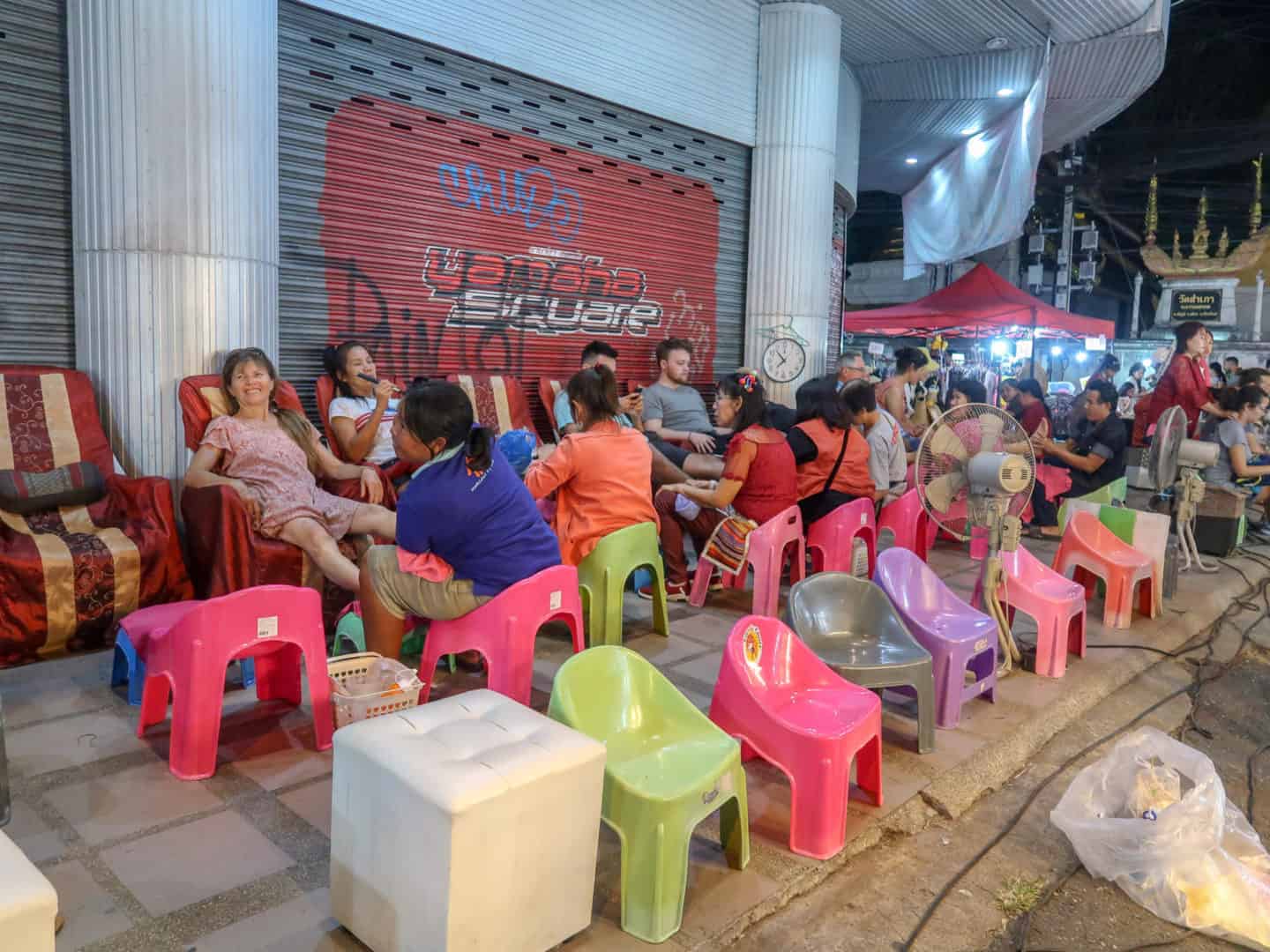 best things to do in Chiang Mai night, market massage