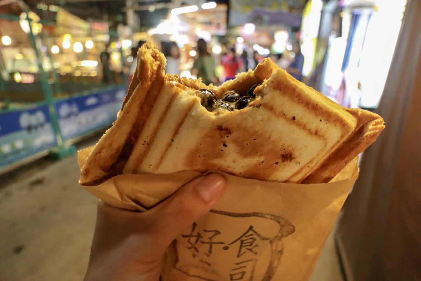 Kaohsiung Night Markets, Bubble tea sandwich in Ruifeng night market food