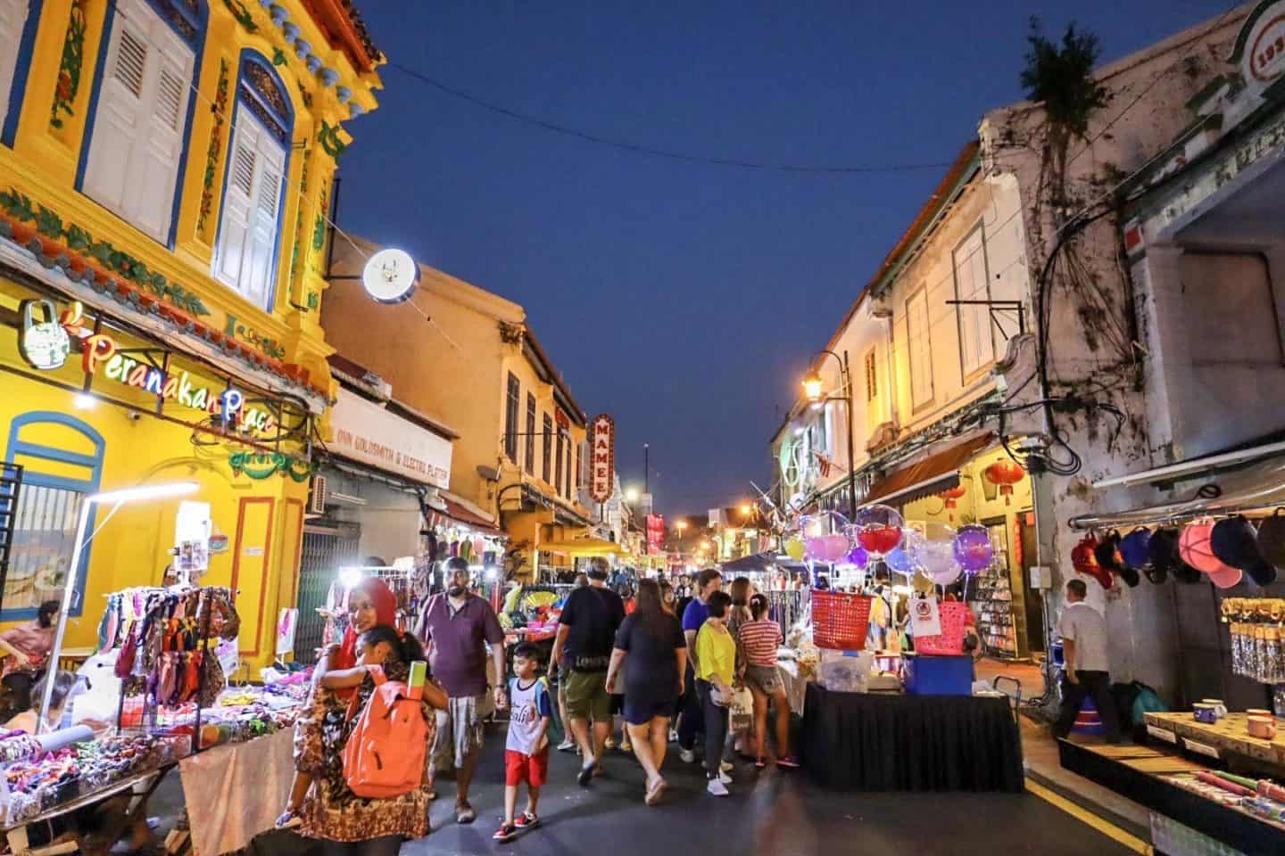 things to do in Melaka Malaysia, jonker night market