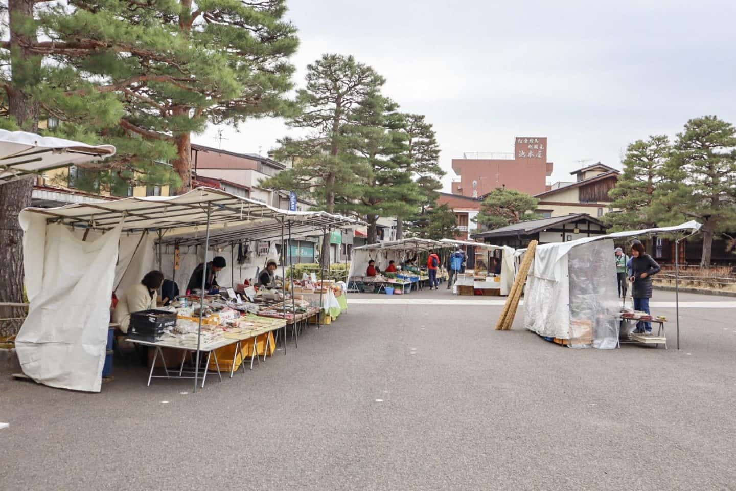 Jinya-Mae Morning Market