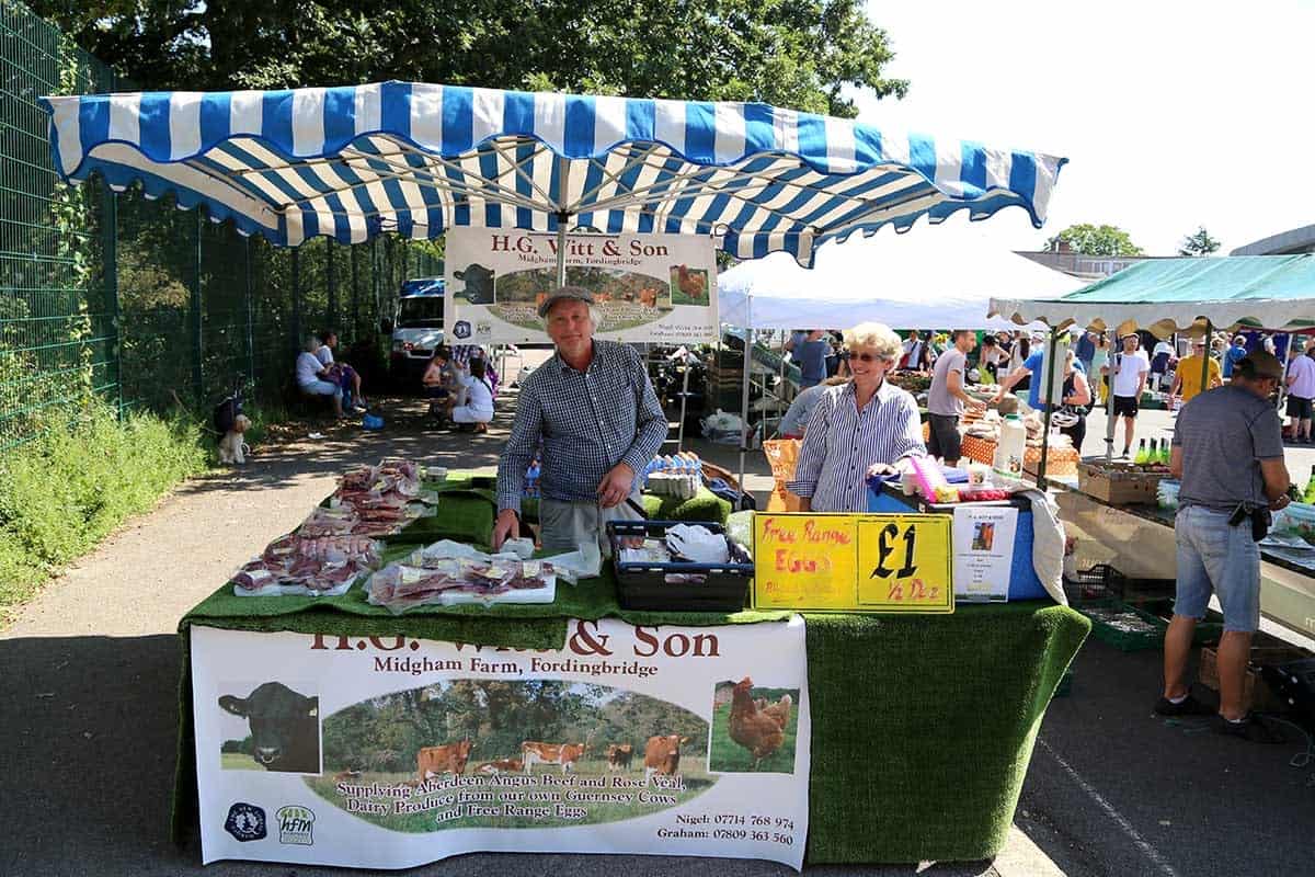 Stalls at the farmers market | things to do on hampstead heath