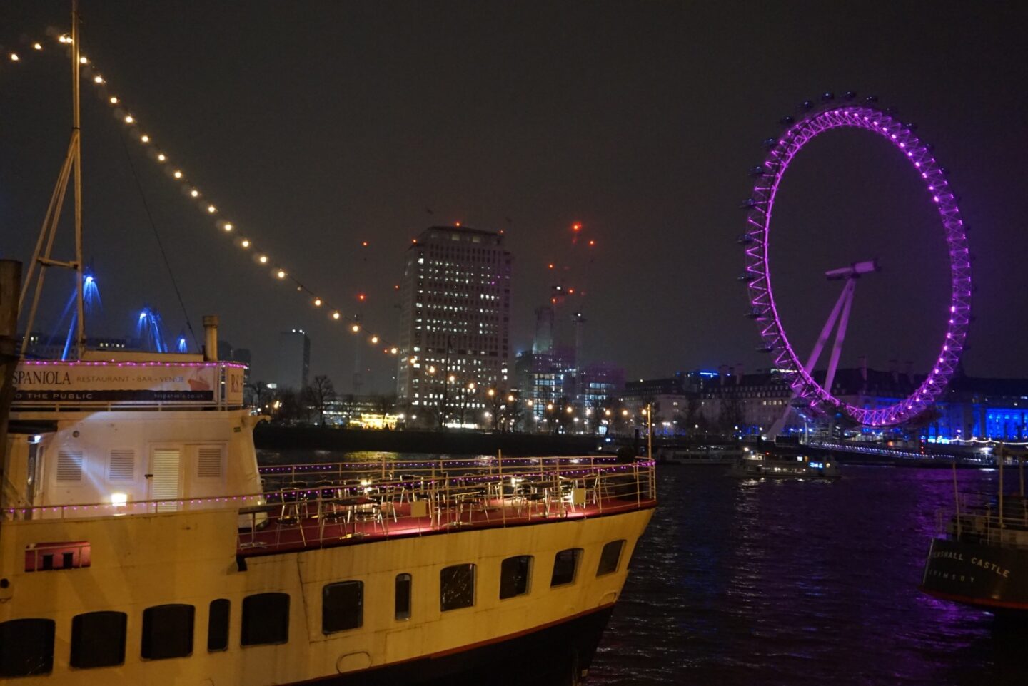 London in Winter, london eye lit up in dark sky