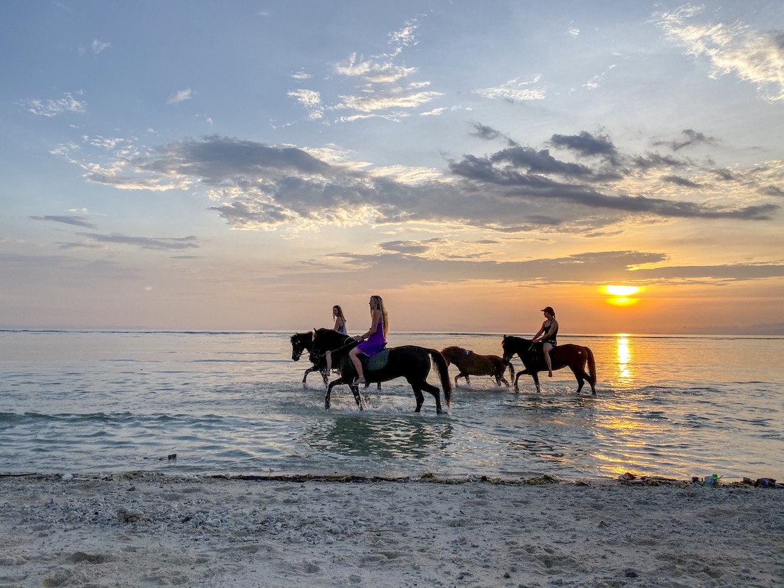 Lombok itinerary, Sunset Horse Riding