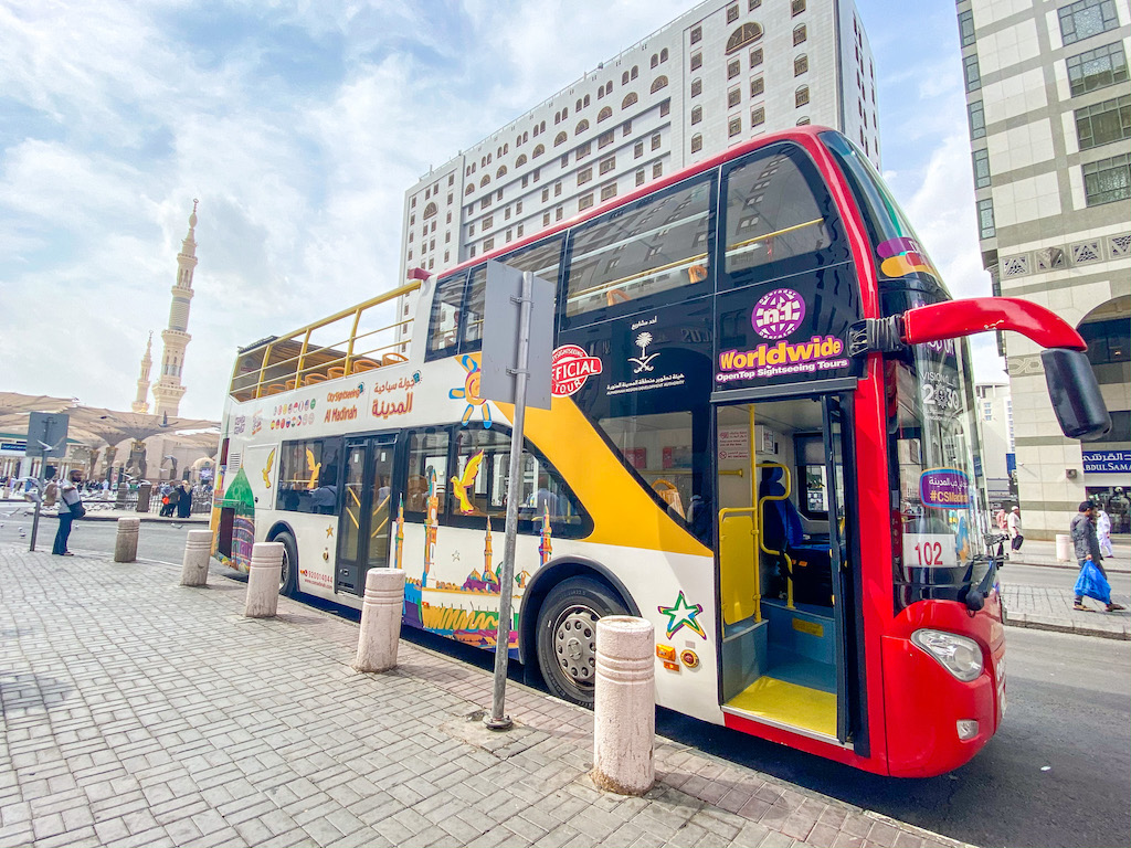 things to do in Madinah, Hop On Hop Off Sightseeing Bus Madinah