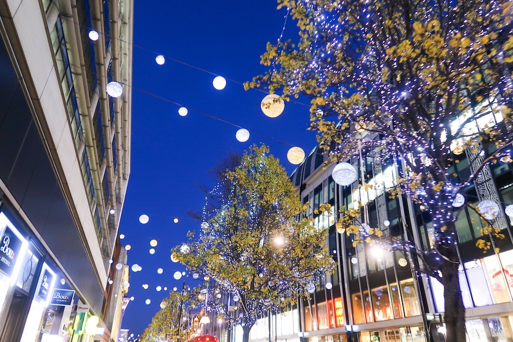 things to do in winter in London, Oxford Street at night