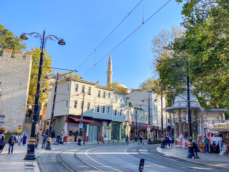 where to stay in Istanbul Taksim or Sultanahmet 