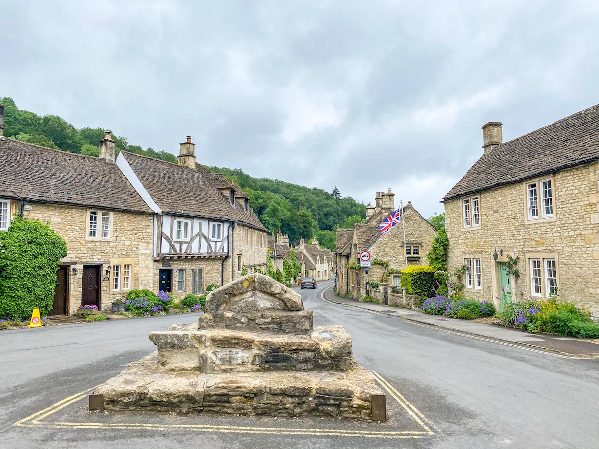 Cornwall Road Trip from London, cotswolds