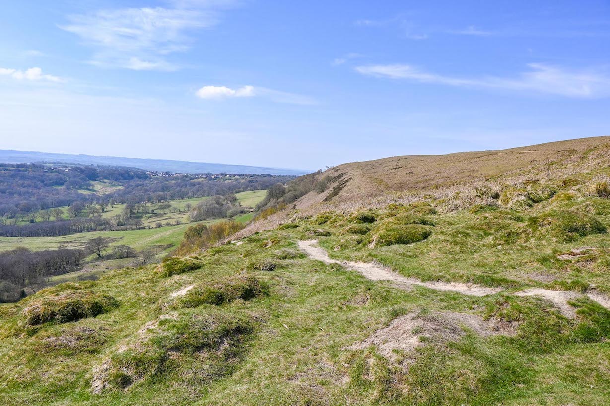 things to do in Cardiff, places to visit near Cardiff, Garth Mountain