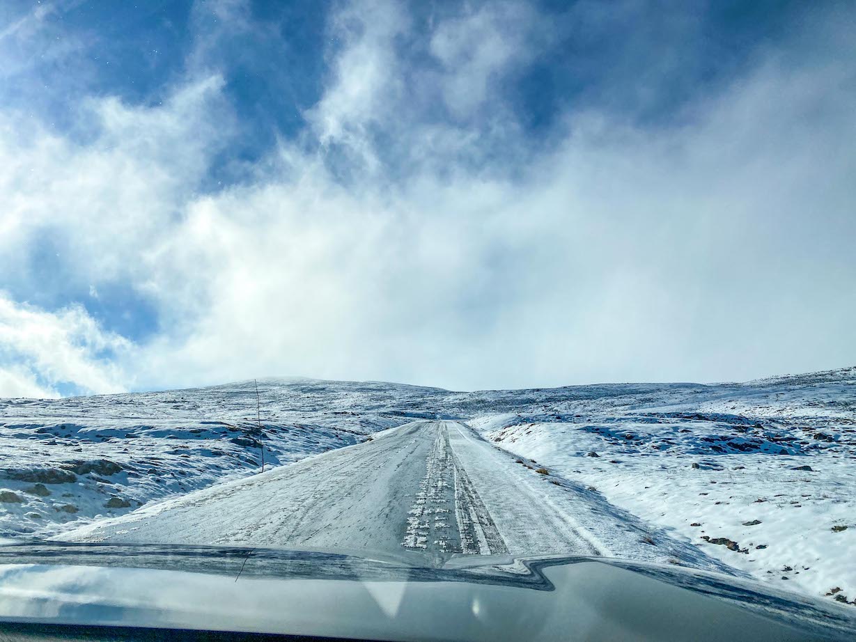 Norway road trip, snowy roads in Jotunheimen National Park