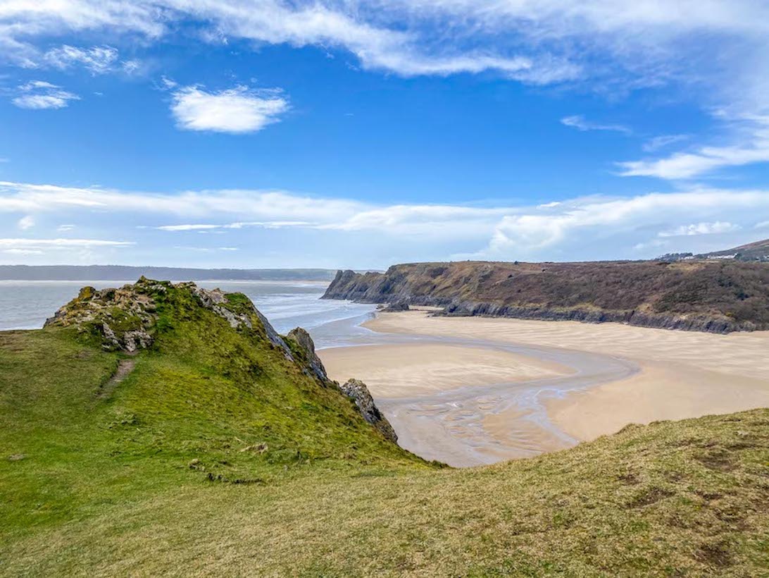 The Wandering Quinn Travel Blog Places to visit in South Wales, Three Cliffs Bay Beach