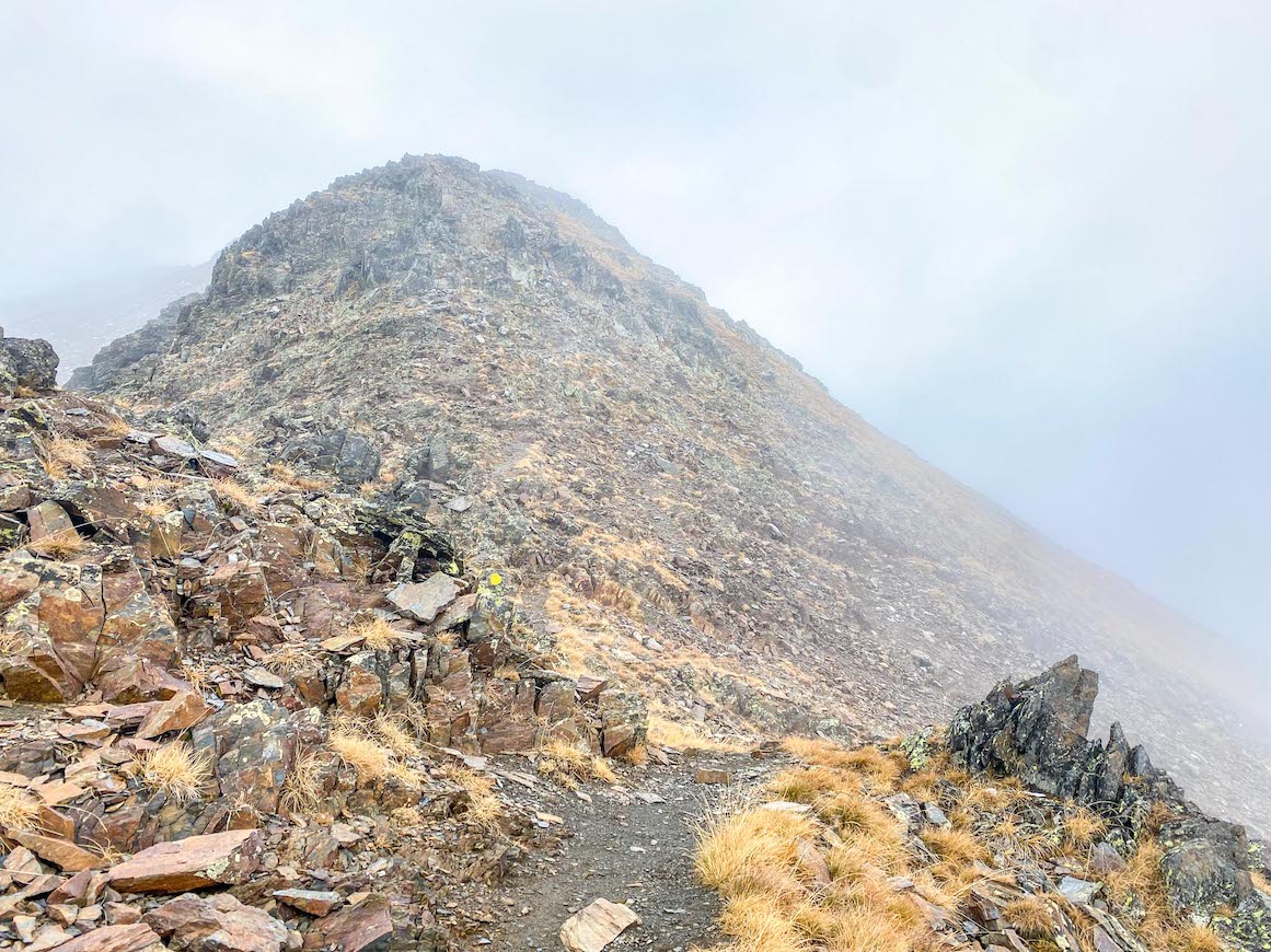 Coma Pedrosa Hike, ridge climbing