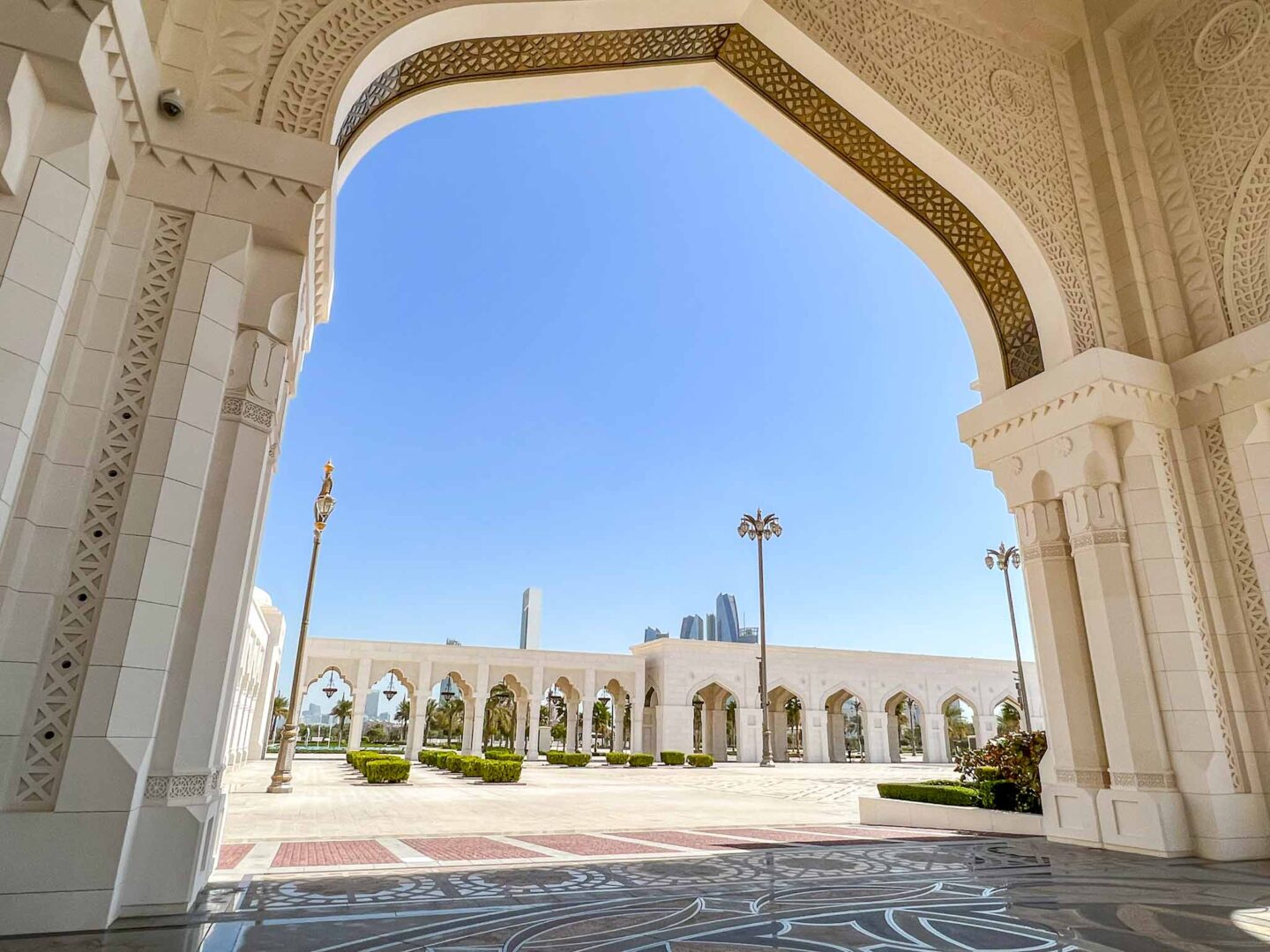 Places to visit in Abu Dhabi,  Qasr AlWatan courtyard arch