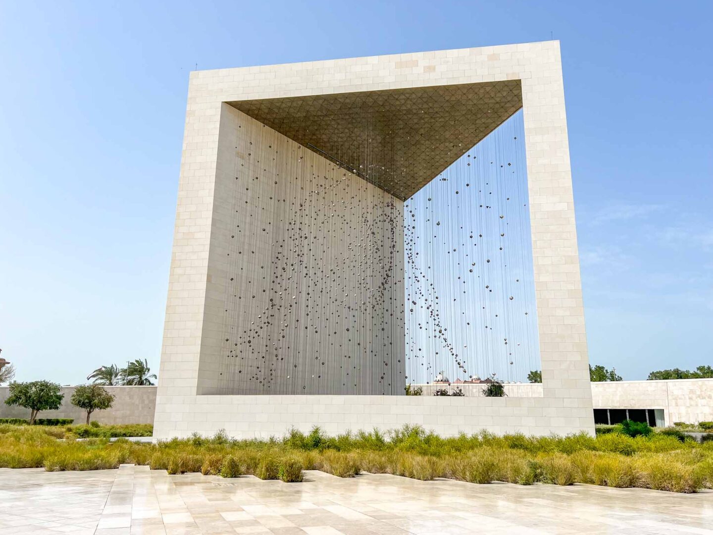 Things to do in Abu Dhabi, founders memorial constellation of Sheikh Zayed's head