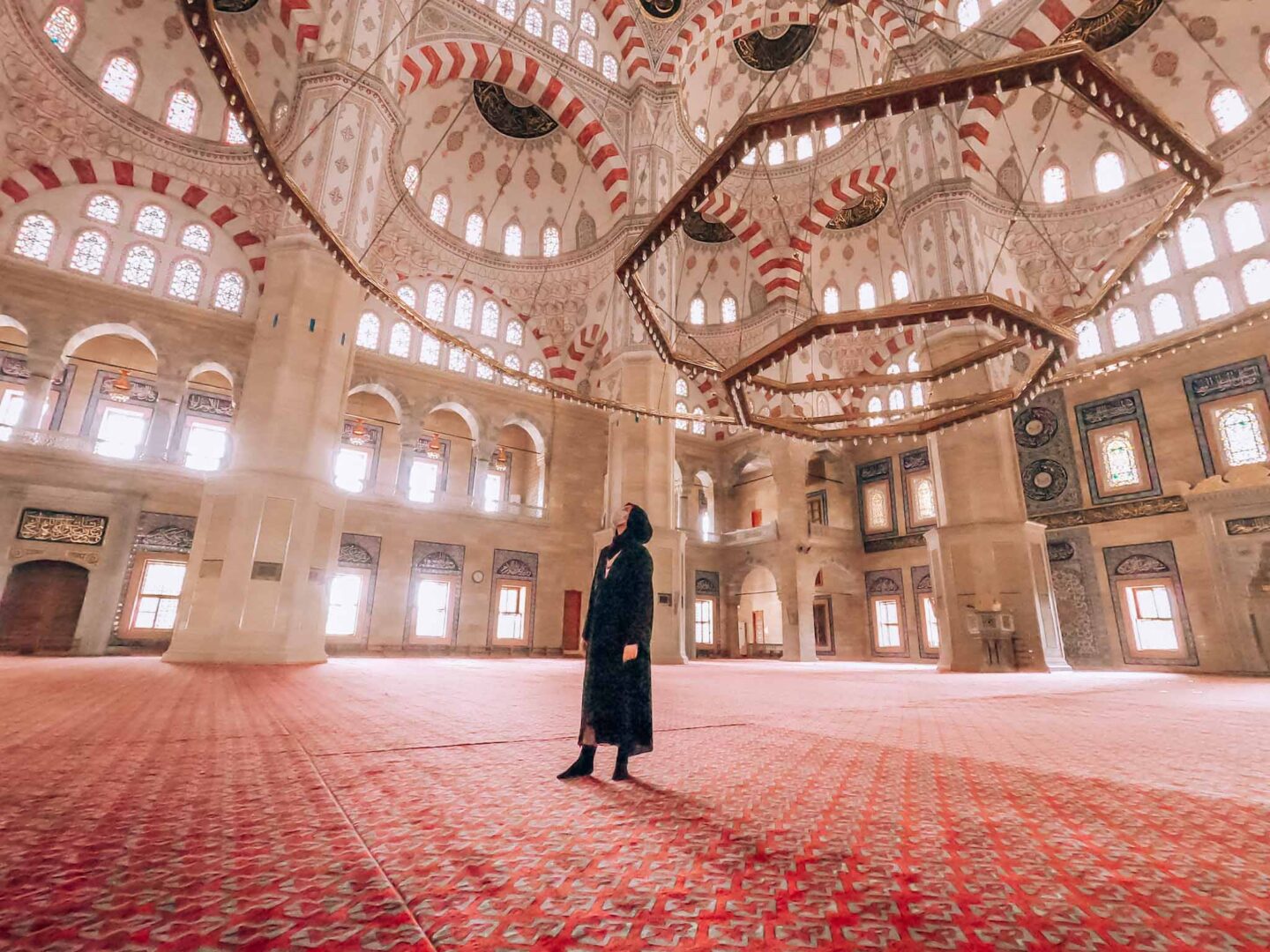 Ellie Quinn in Mosque in Turkey