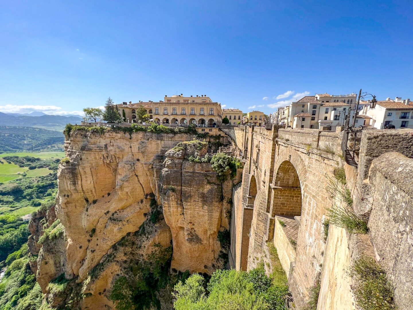 Southern Spain itinerary, Ronda Old Bridge