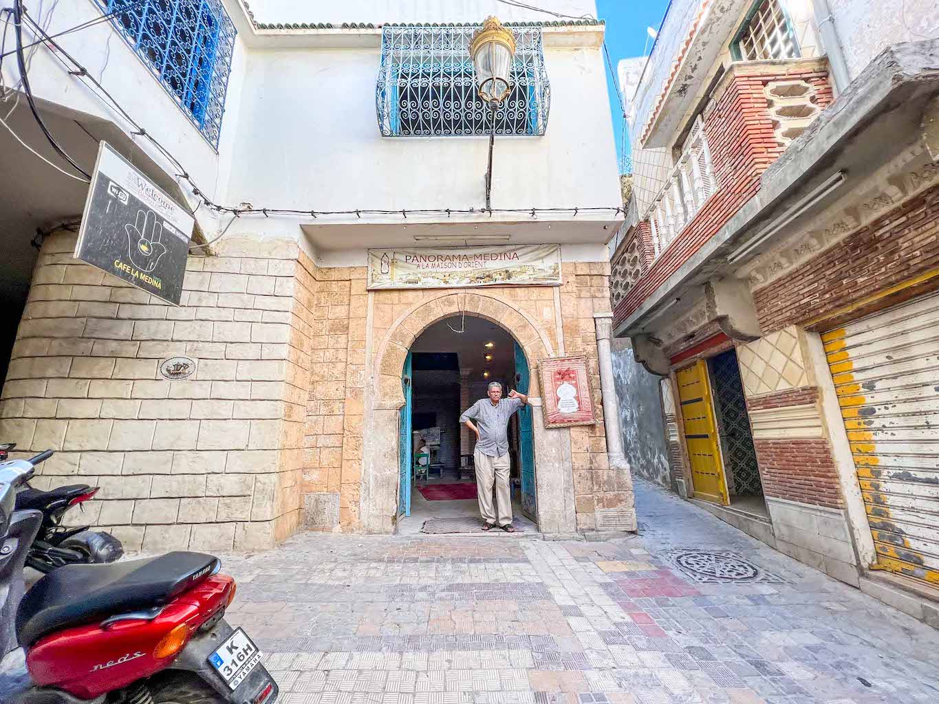 Tunisia itinerary, 3 days in Tunisia, Entrance to Cafe Panorama Tunis Medina