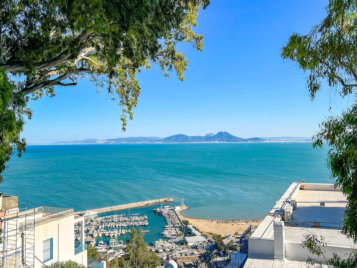 Tunisia itinerary, 3 days in Tunisia, Sidi Bou Said Harbour and Beach from the town hill