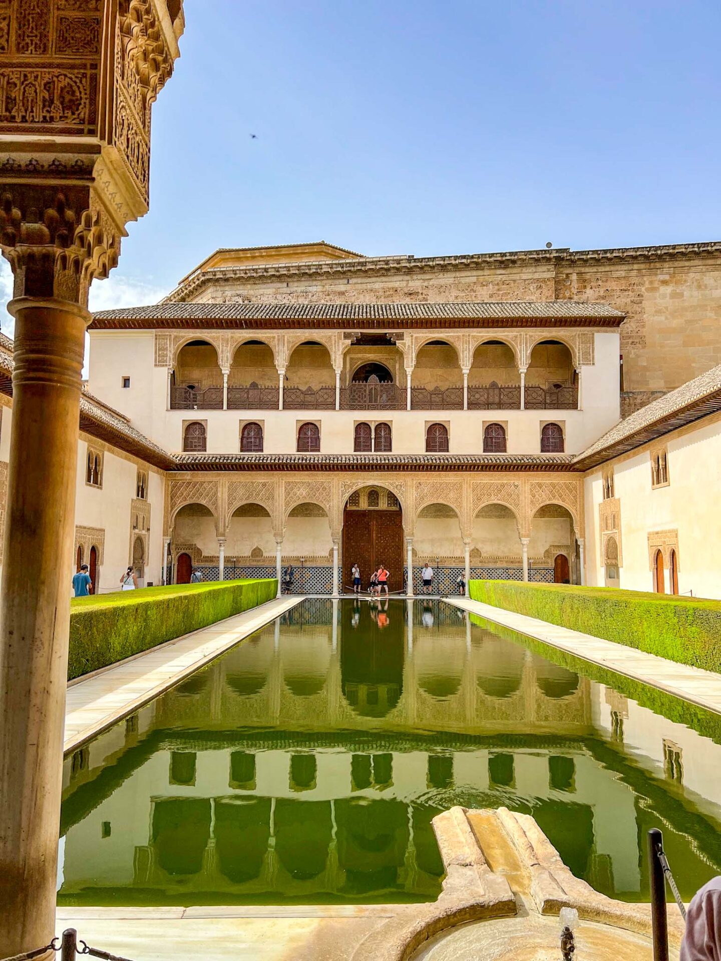 The Wandering Quinn Travel Blog Granada itinerary, One day in Granda, water and palace building in Alhambra