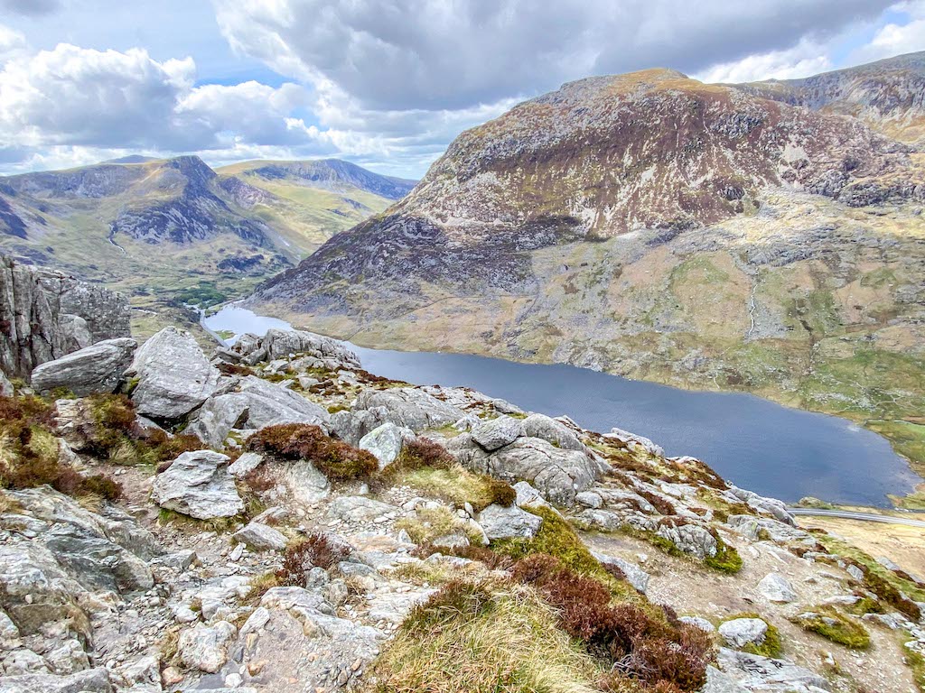 places to visit in North Wales, view from Mount Tryfan over lake and mountains