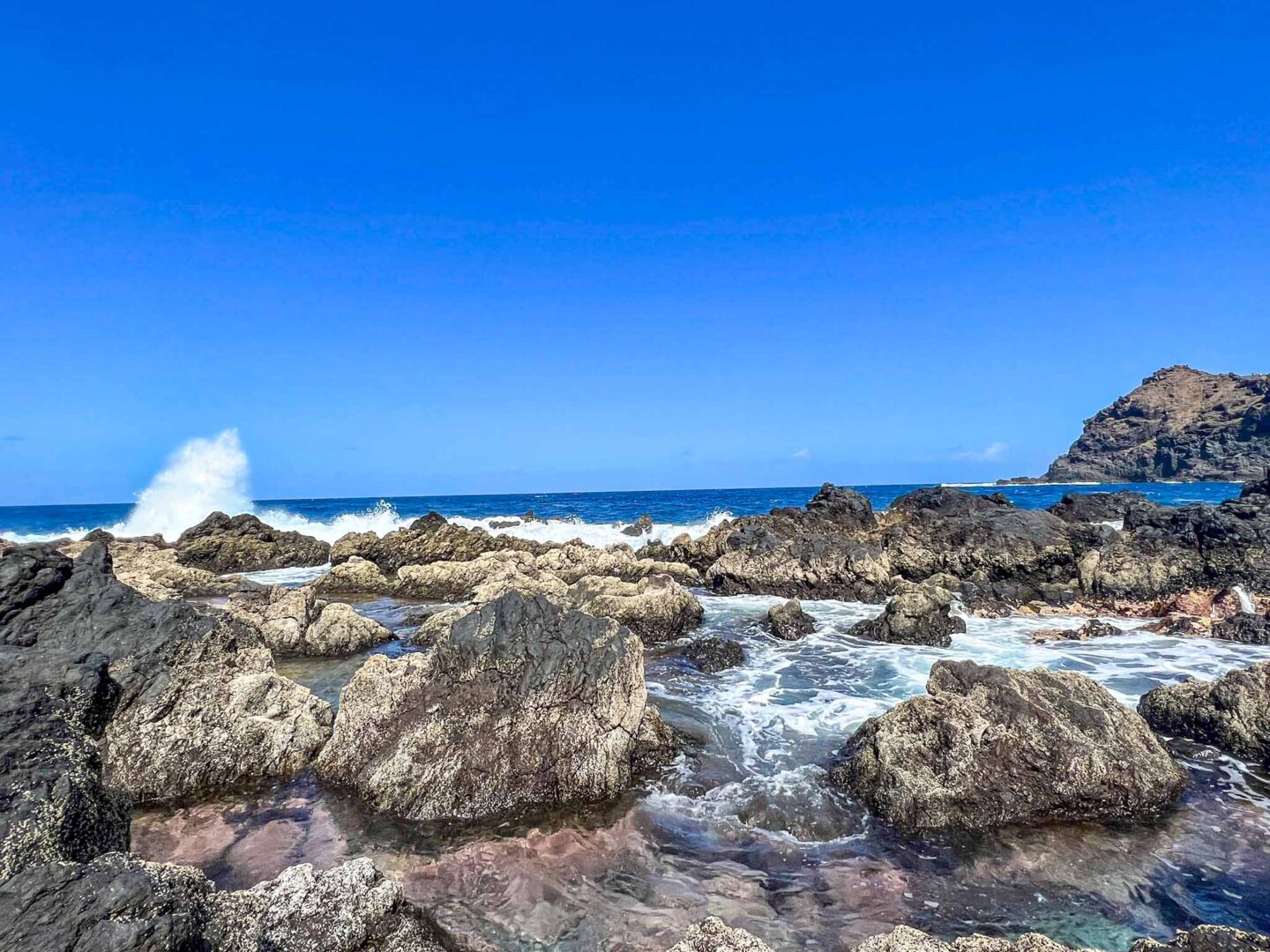Tenerife road trip, ocean and natural pools in Garachico