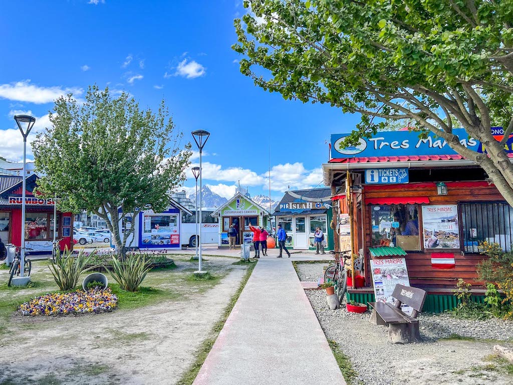 things to do in Ushuaia, Ushuaia tourist and booking offices