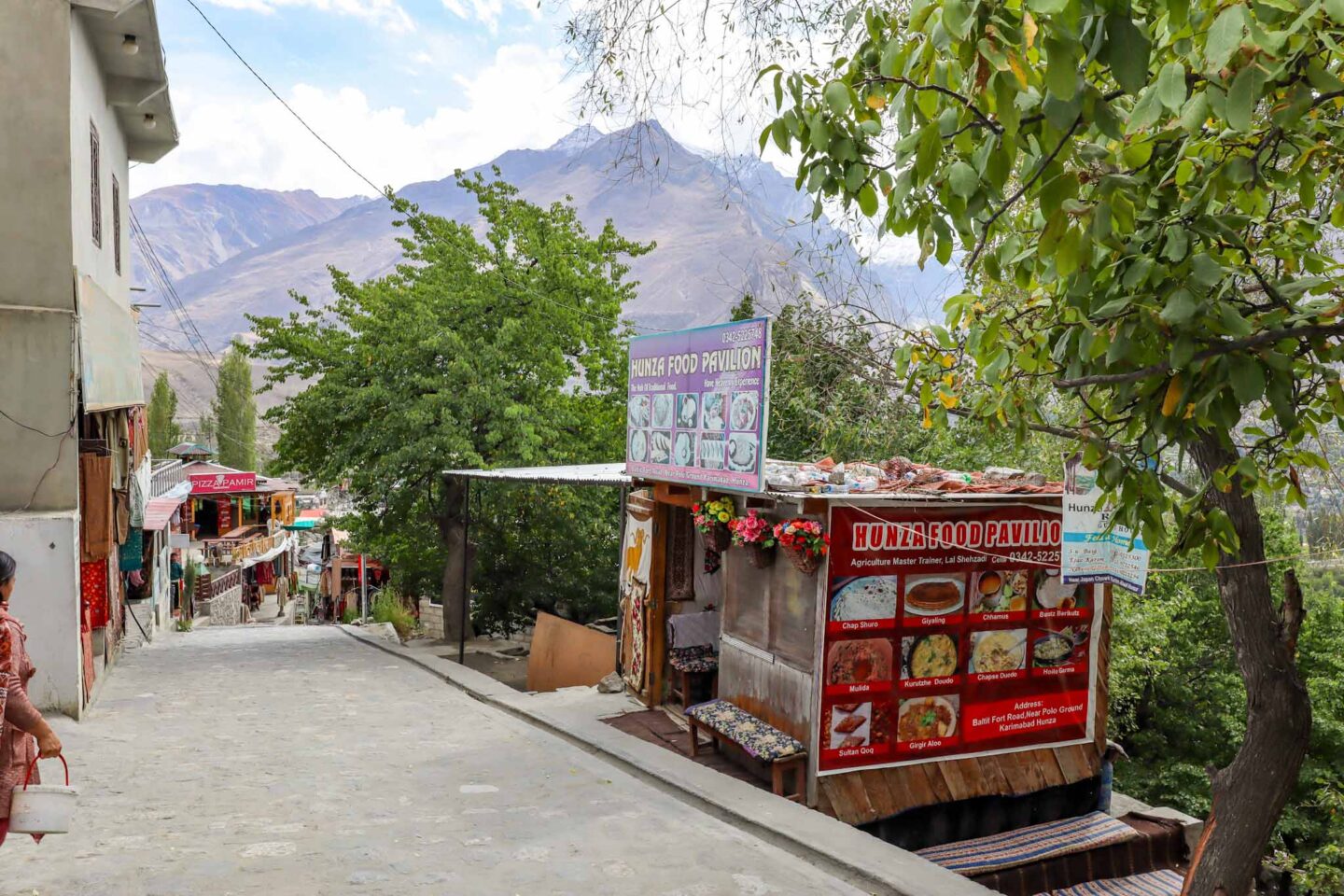 The Wandering Quinn Travel Blog karimabad shops, 2 week women's Pakistan group tour