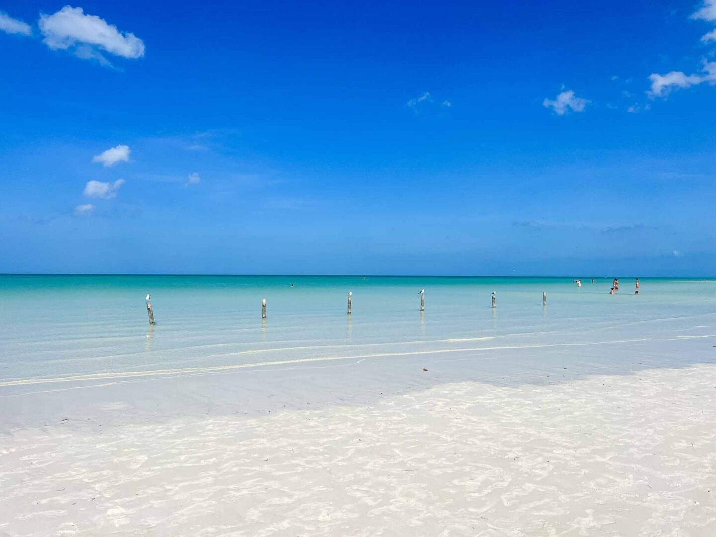 Isla holox beach and sea, Yucatan Road Trip, 1 week Mexico itinerary, 