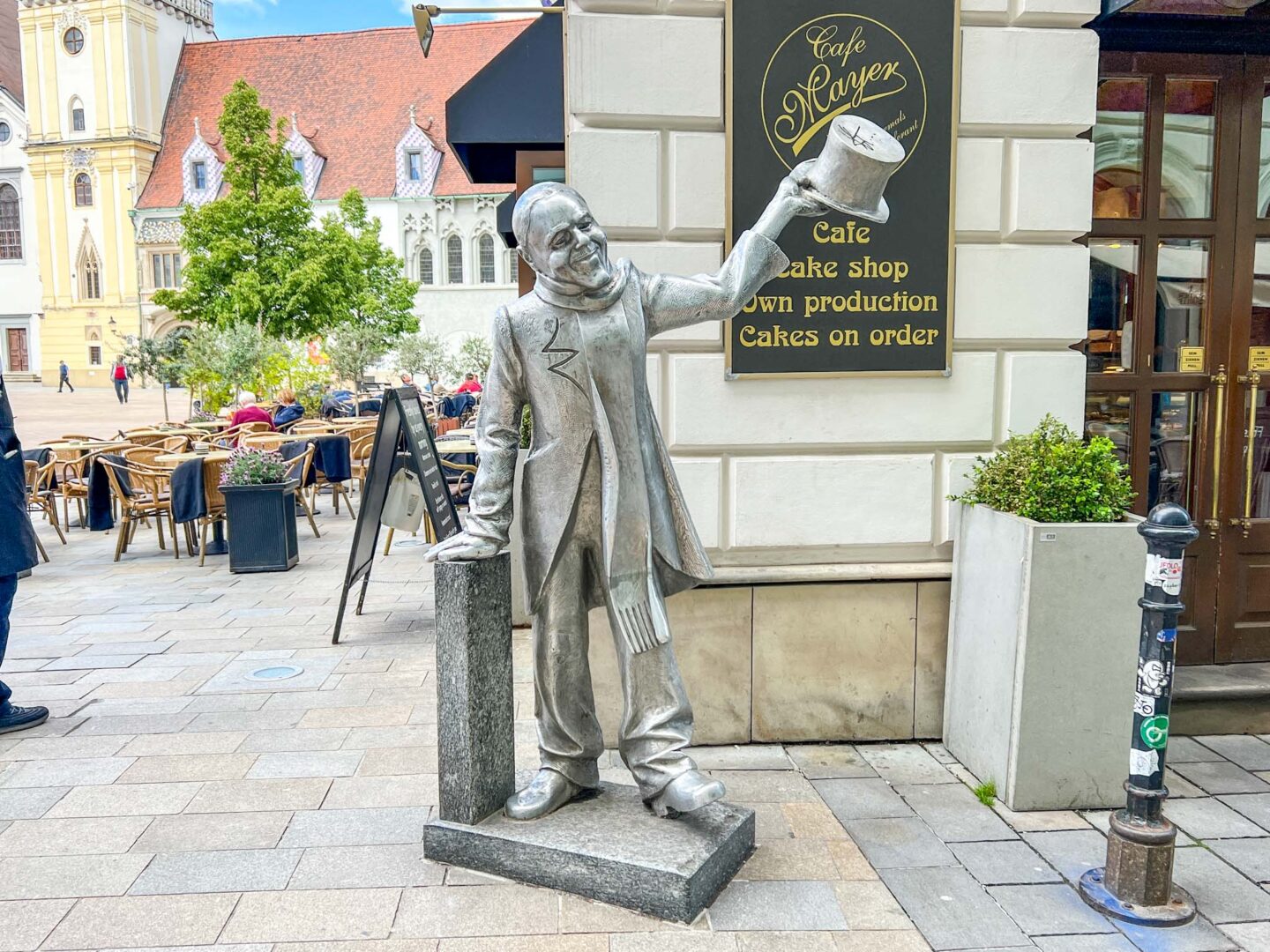 one day in Bratislava, Bratislava Statues