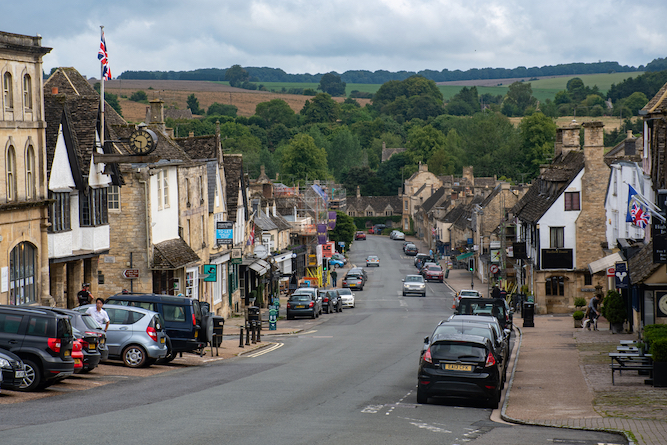 Best places to visit in the cotswolds, Burford