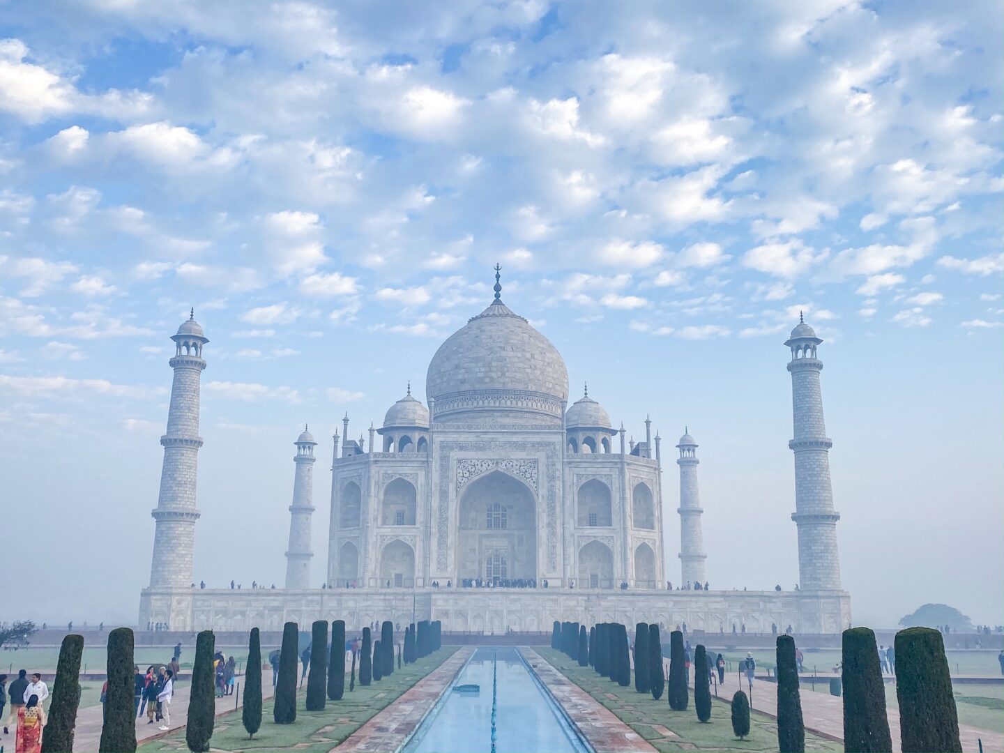 Golden Triangle India Itinerary, Taj Mahal with blue sky and cloud