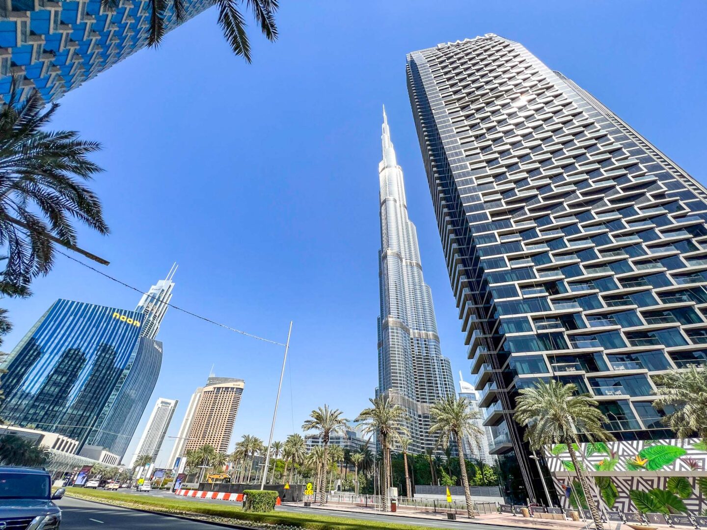 Burj Khalifa from outside, what to wear in Dubai