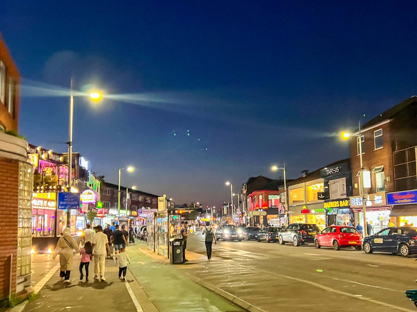 Wilmslow Road at night, Best curry mile restaurants,