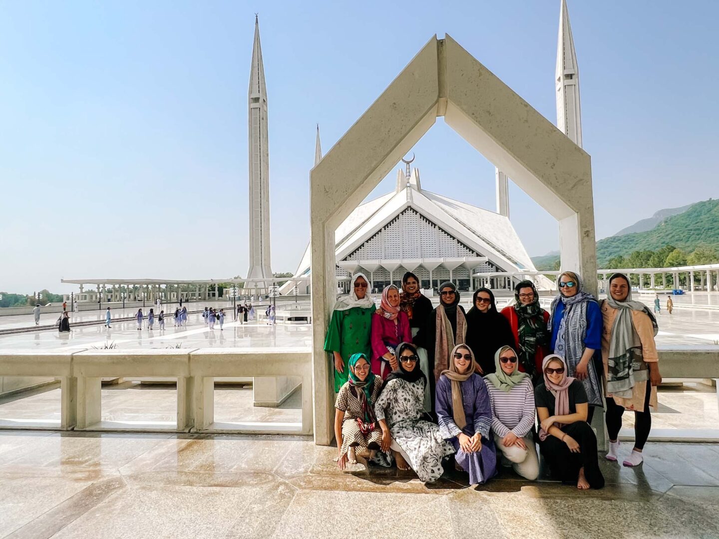 group at Faisal Mosque, what to wear in Pakistan