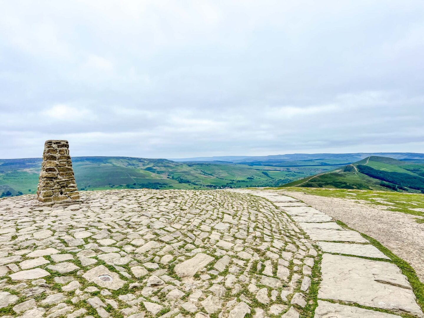 Peak District day out, top of Mam Tor
