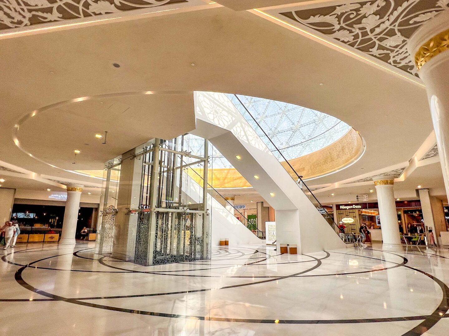 inside Sheikh Zayed Mosque mall elevators, visiting Sheikh Zayed Mosque