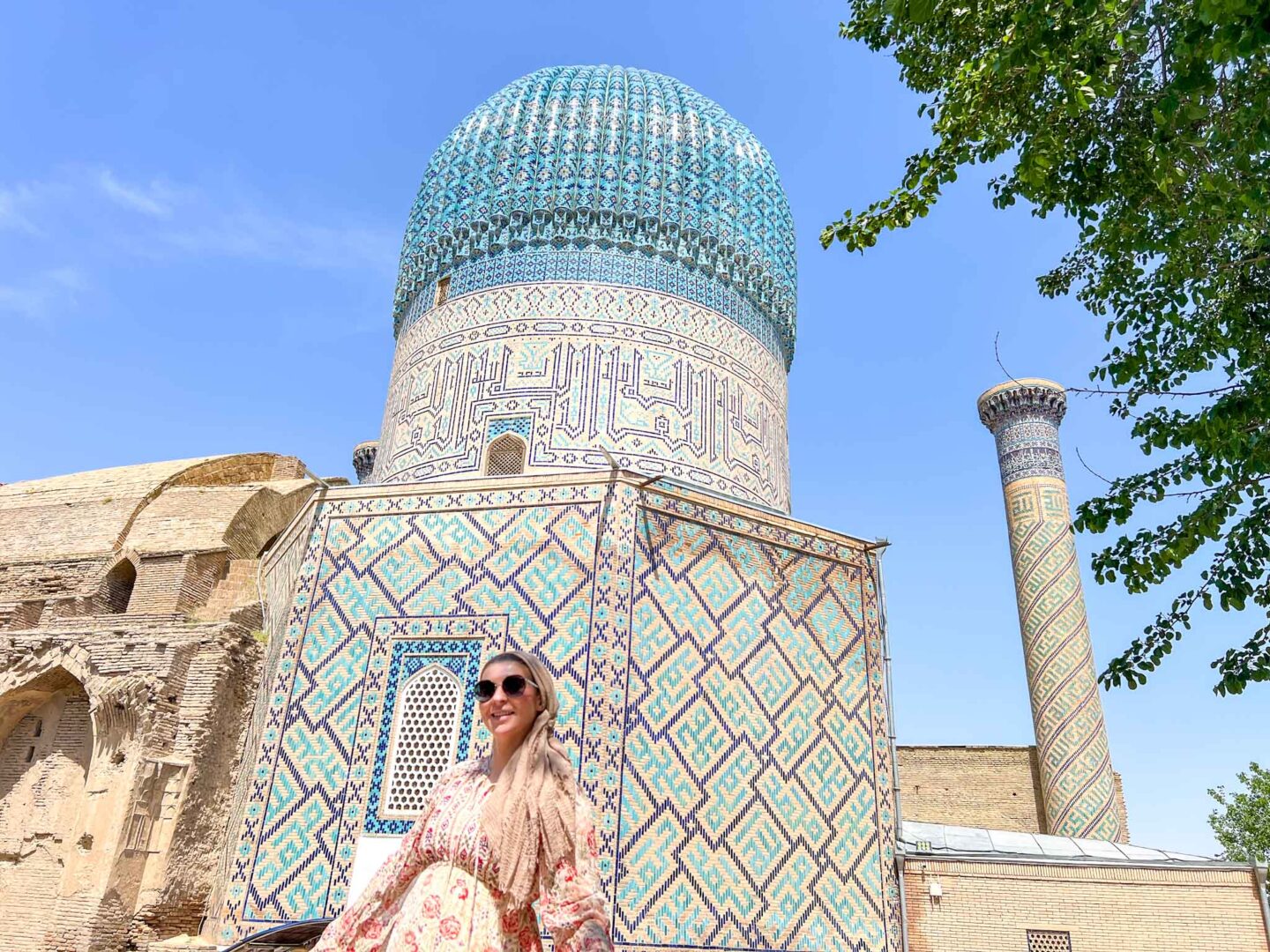 The Wandering Quinn Travel Blog What to wear Uzbekistan,  Ellie outside Samarkand mosque 