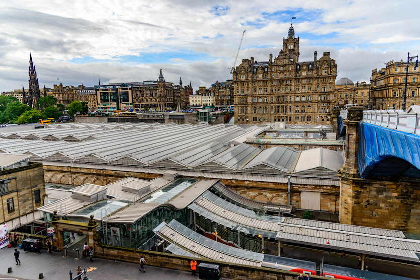 The Wandering Quinn Travel Blog One day in Edinburgh, Edinburgh train station