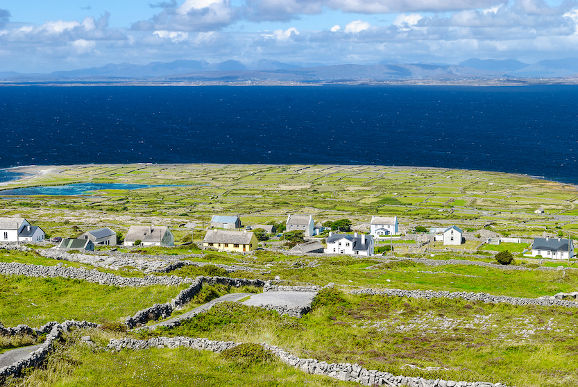 The Wandering Quinn Travel Blog day trips from Galway, Ballinacregga settlement on Inishmore in Aran Islands